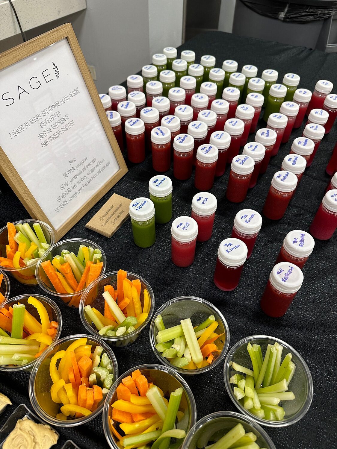 Fresh juices and vegetable cups